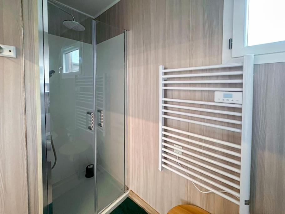 Coutevroult Tiny House Pour 4 A Disneyland Paris מראה חיצוני תמונה